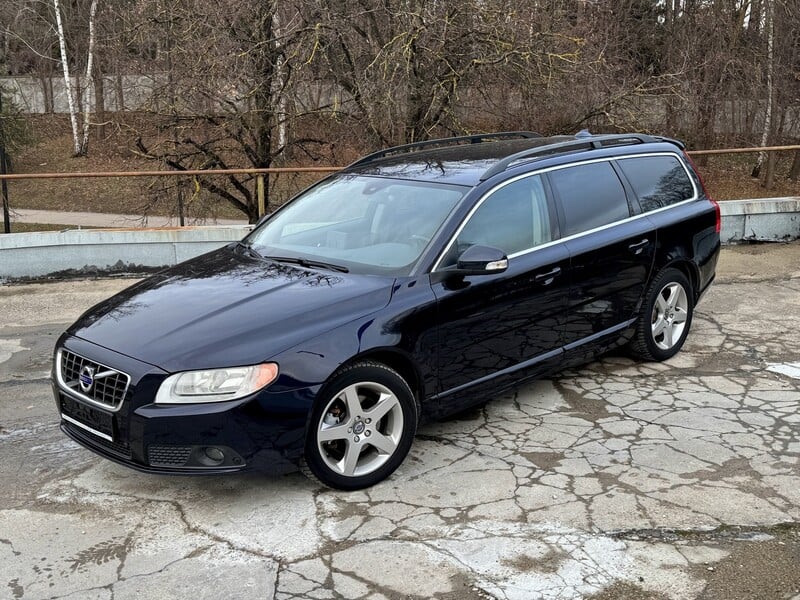 Photo 12 - Volvo V70 D5 Summum 2010 y