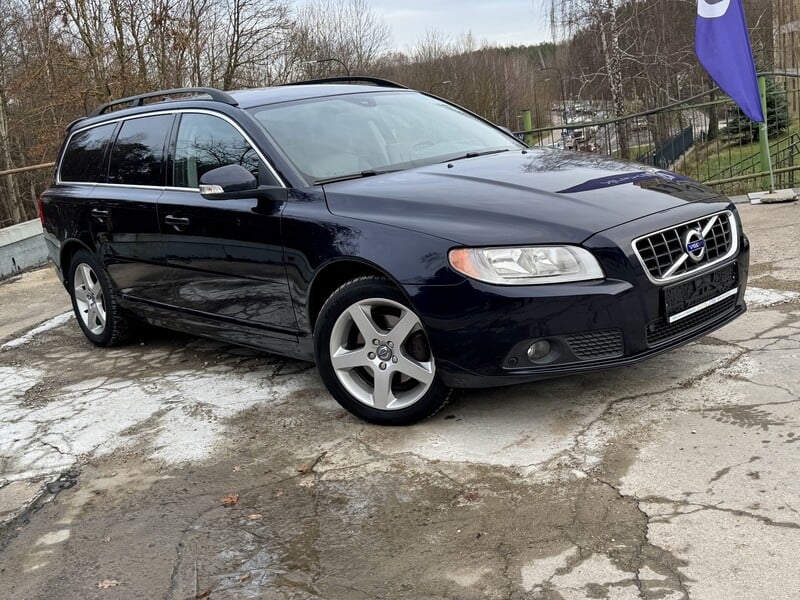 Photo 8 - Volvo V70 D5 Summum 2010 y