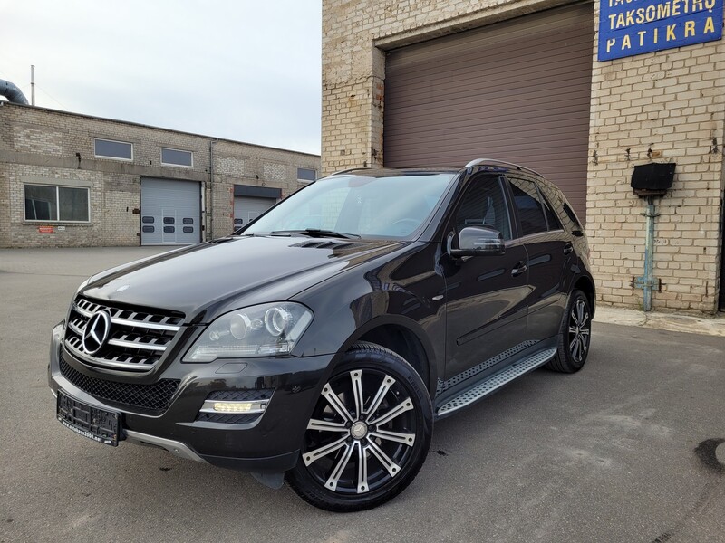 Photo 2 - Mercedes-Benz ML 350 2011 y Off-road / Crossover