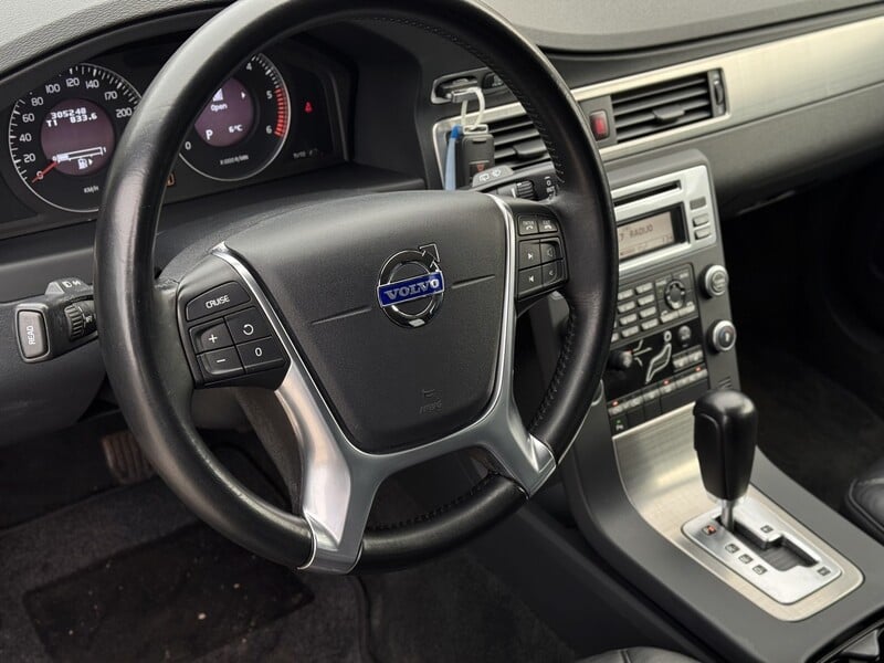 Photo 18 - Volvo V70 D5 Summum 2010 y