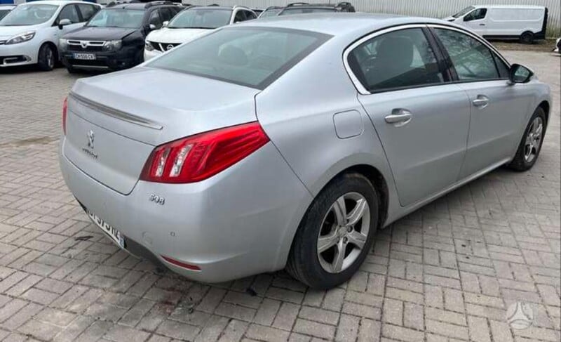 Photo 4 - Peugeot 508 2012 y Sedan