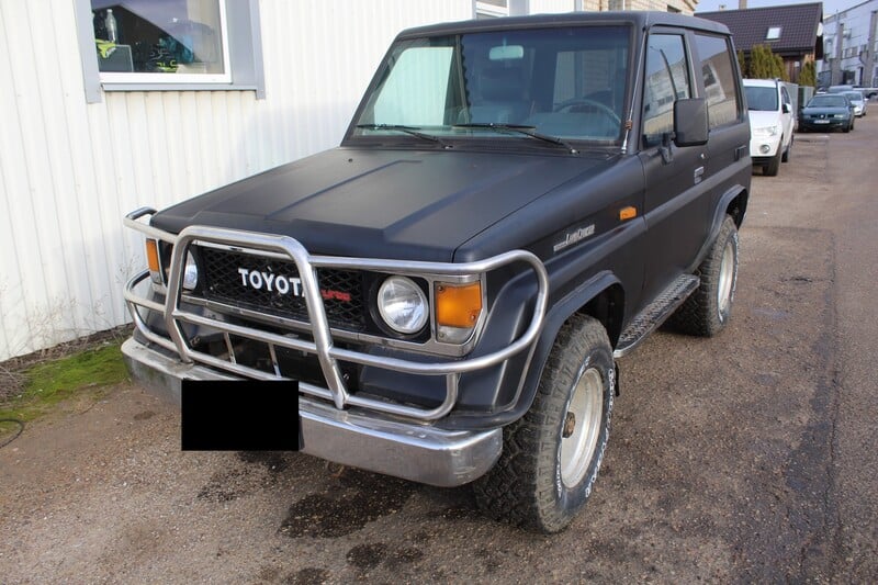 Photo 1 - Toyota Land Cruiser 1990 y Off-road / Crossover