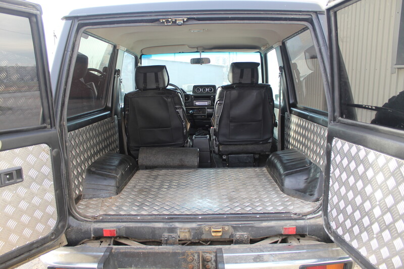 Photo 3 - Toyota Land Cruiser 1990 y Off-road / Crossover