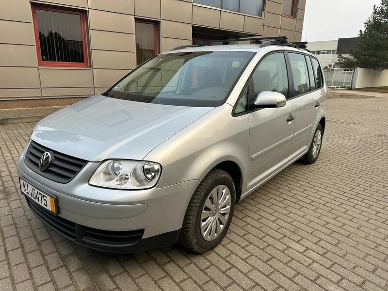 Фотография 6 - Volkswagen Touran 2006 г Минивэн