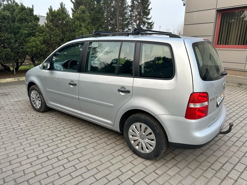 Фотография 11 - Volkswagen Touran 2006 г Минивэн