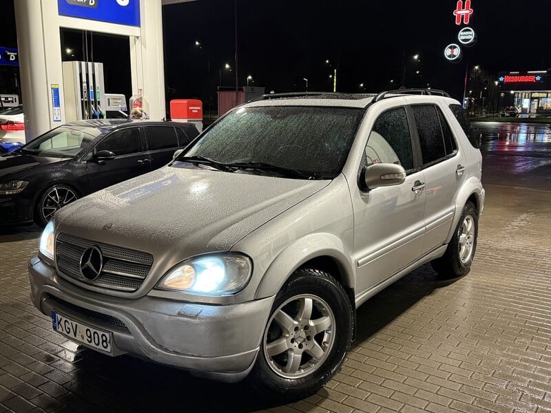 Photo 3 - Mercedes-Benz ML 270 2004 y Off-road / Crossover