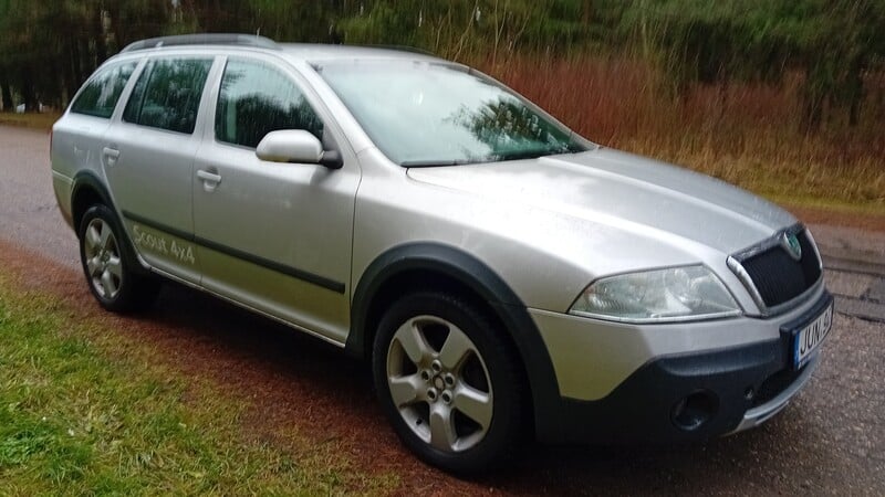 Photo 2 - Skoda Octavia Scout 2007 y Wagon