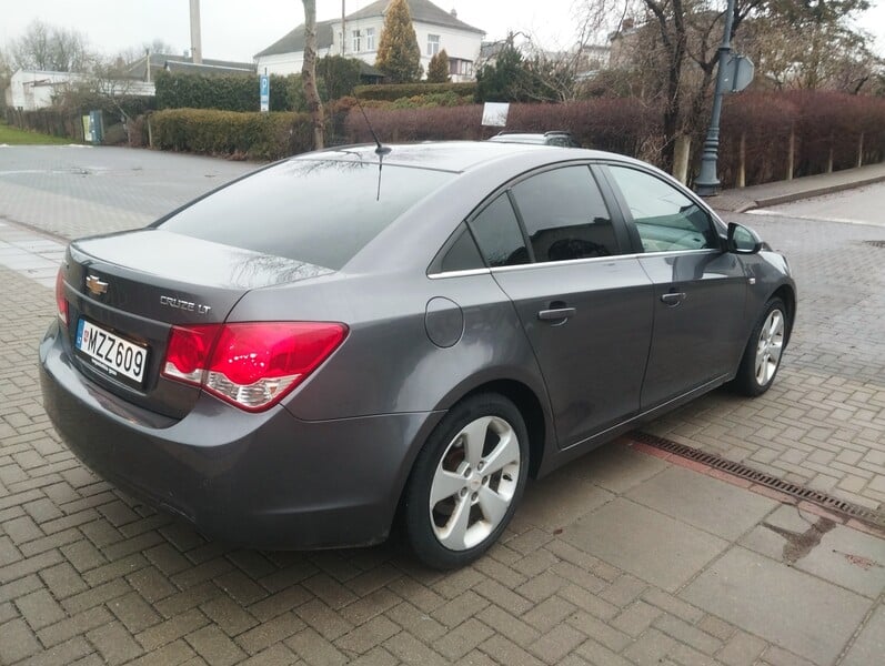 Photo 4 - Chevrolet Cruze 2011 y Sedan