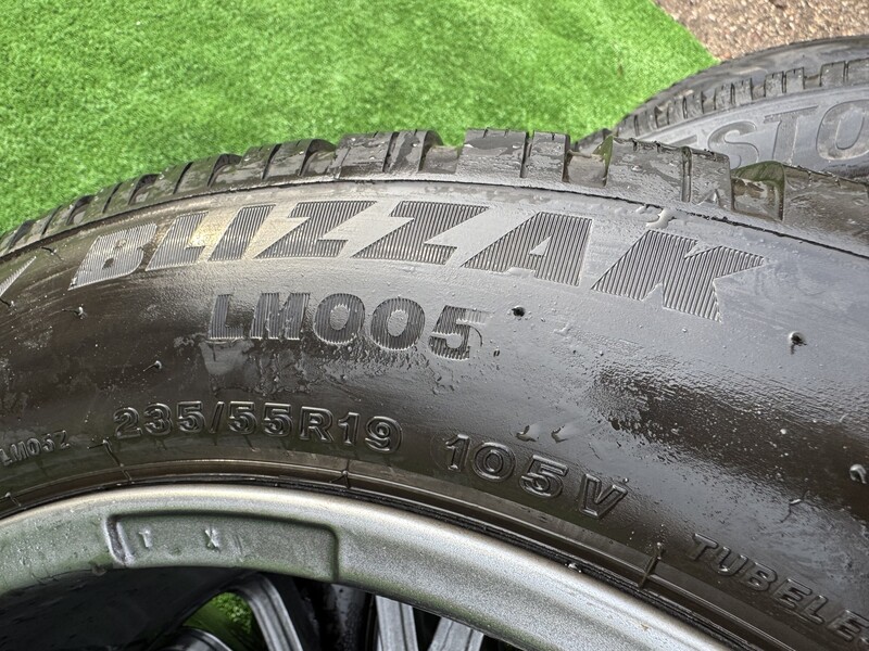 Nuotrauka 4 - Bridgestone Siunciam, 5mm 2023m R19 žieminės padangos lengviesiems