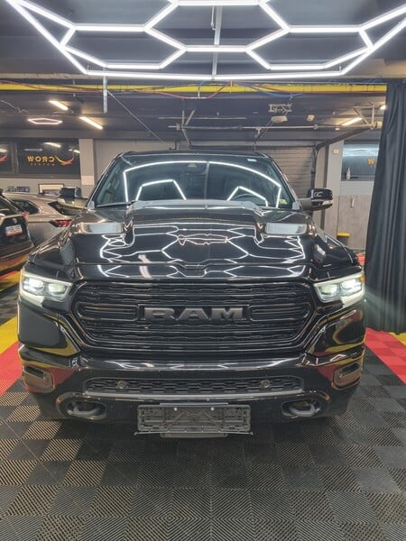 Photo 2 - Dodge RAM 2022 y Pickup