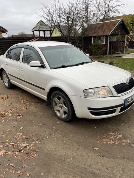 Nuotrauka 4 - Skoda Superb 2004 m Sedanas