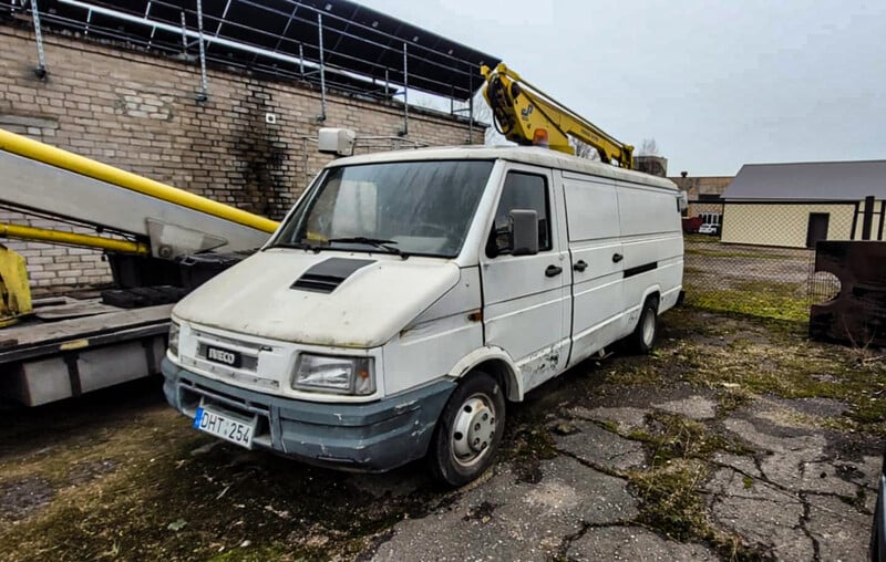 Photo 2 - Iveco 40-10 1998 y Heavy minibus