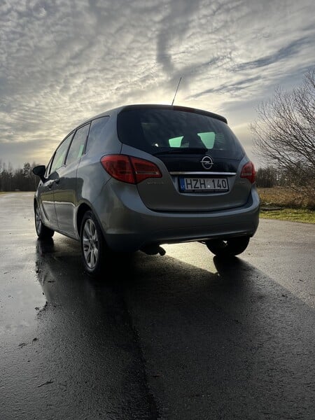 Photo 5 - Opel Meriva CDTI 2010 y