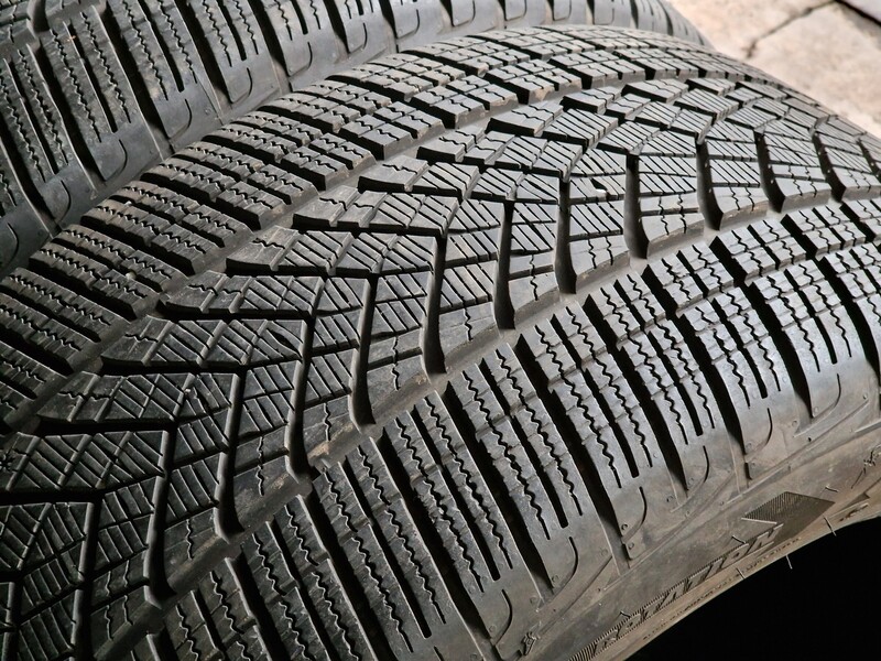 Фотография 5 - Goodyear UltraGrip Perfomance R20 зимние шины для автомобилей