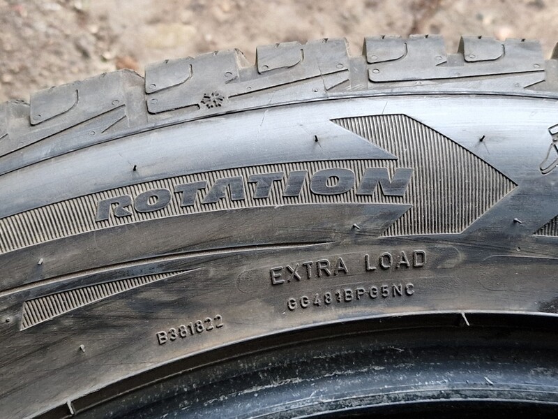 Фотография 8 - Goodyear UltraGrip Perfomance R20 зимние шины для автомобилей