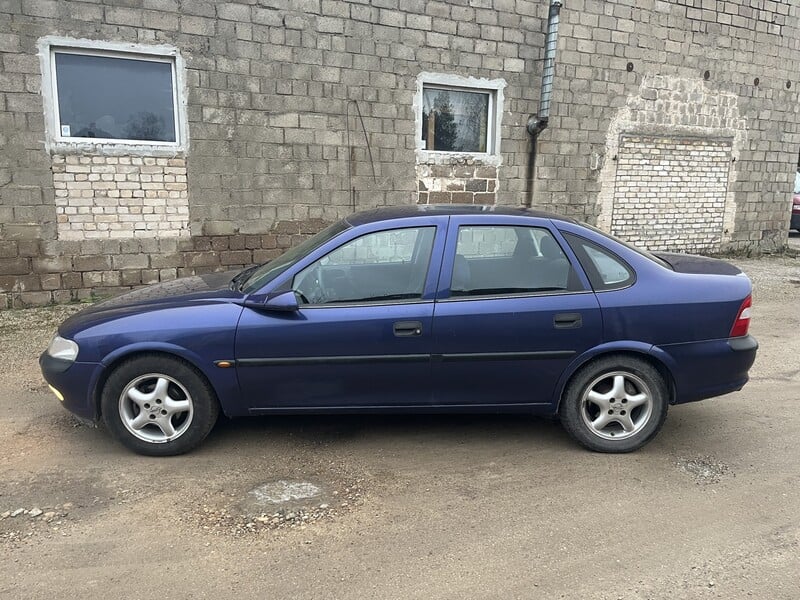 Nuotrauka 10 - Opel Vectra 1998 m Sedanas