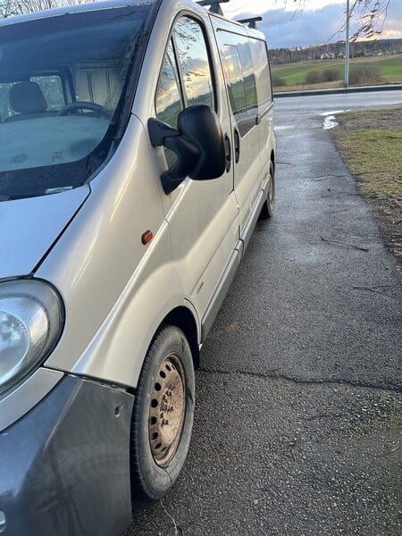 Photo 3 - Opel Vivaro 2004 y parts