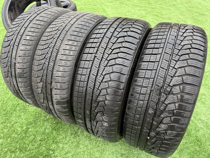 Фотография 1 - Hankook Siunciam, 6-7mm 2021 R17 зимние шины для автомобилей