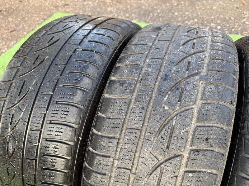 Photo 3 - Hankook Siunciam, 5-6mm R17 winter tyres passanger car