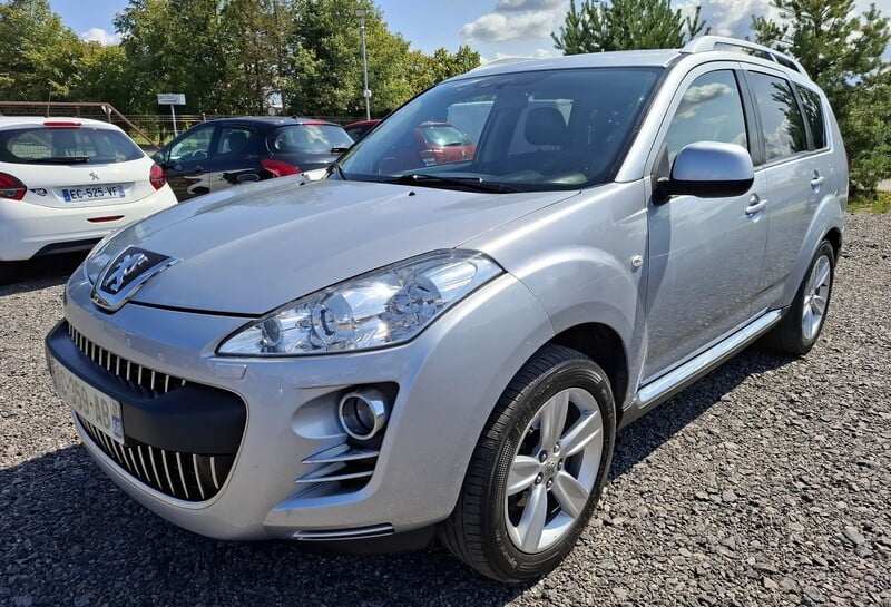 Photo 3 - Peugeot 4007 2009 y Off-road / Crossover