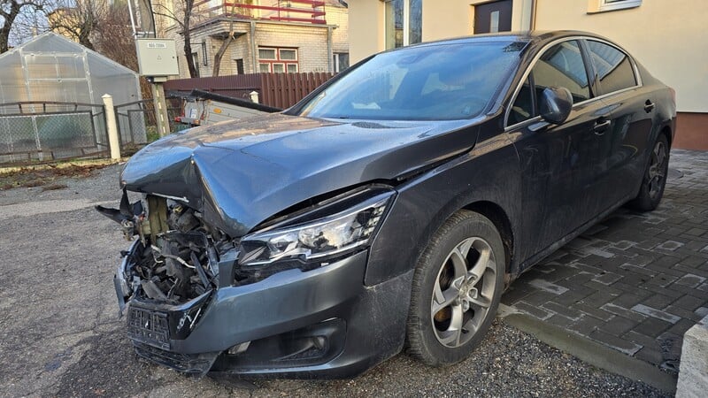 Photo 3 - Peugeot 508 2016 y Sedan