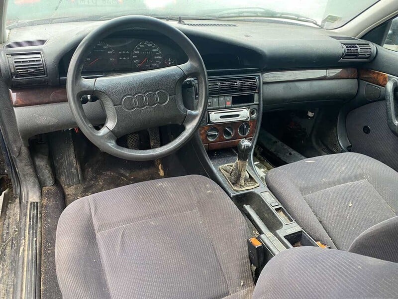 Фотография 5 - Audi 100 1993 г Универсал