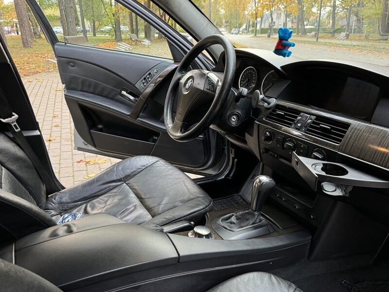 Photo 29 - Bmw 530 2005 y Sedan