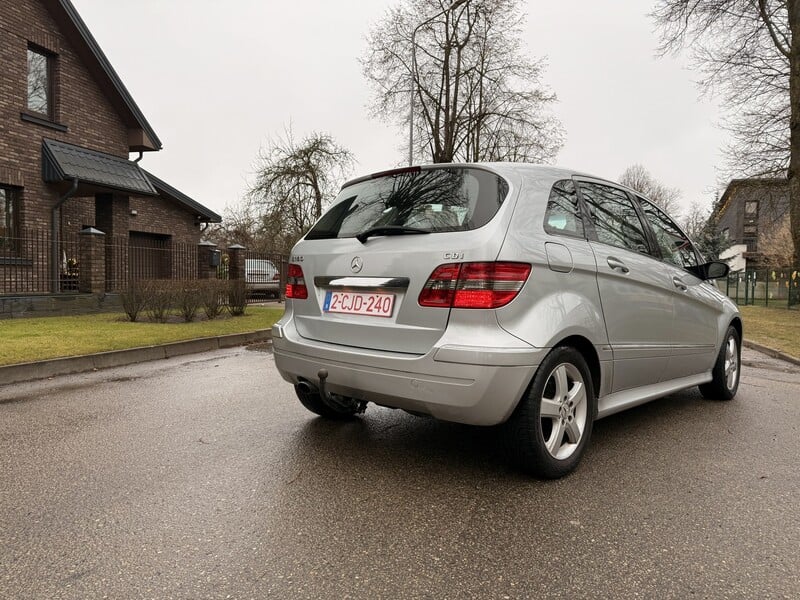 Photo 4 - Mercedes-Benz B 180 2006 y Hatchback