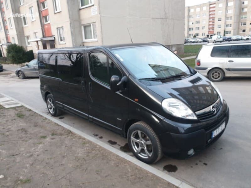 Photo 5 - Opel Vivaro 2008 y Minibus