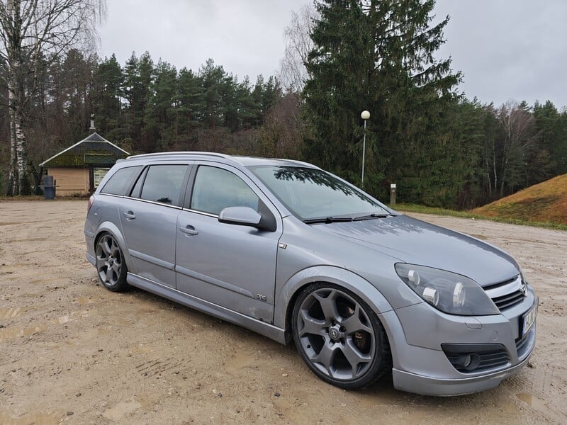 Photo 1 - Opel Astra 2006 y Wagon