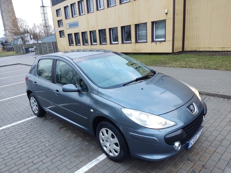 Photo 2 - Peugeot 307 2006 y Hatchback