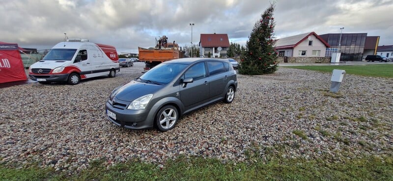 Photo 1 - Toyota Corolla Verso 2006 y Wagon