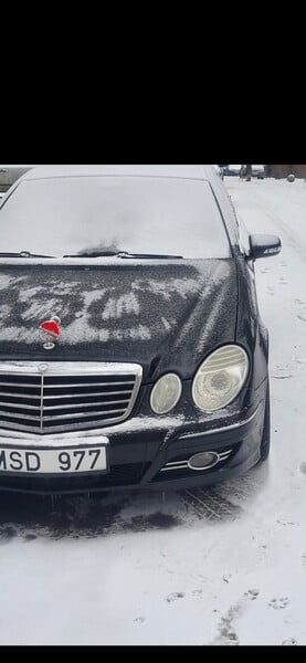 Фотография 4 - Mercedes-Benz E 320 2009 г Седан