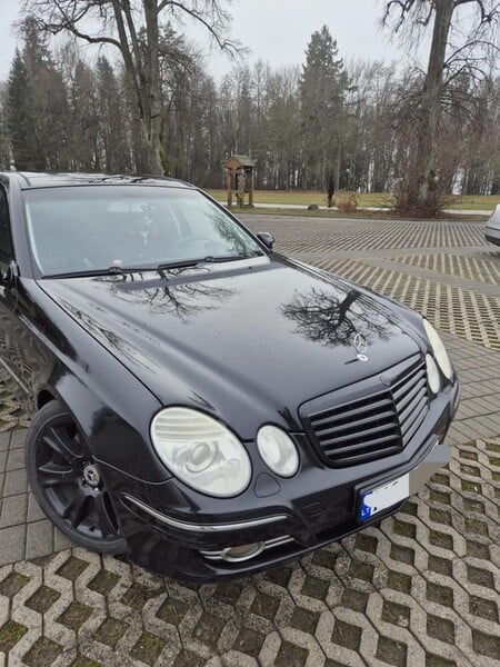 Фотография 17 - Mercedes-Benz E 320 2009 г Седан