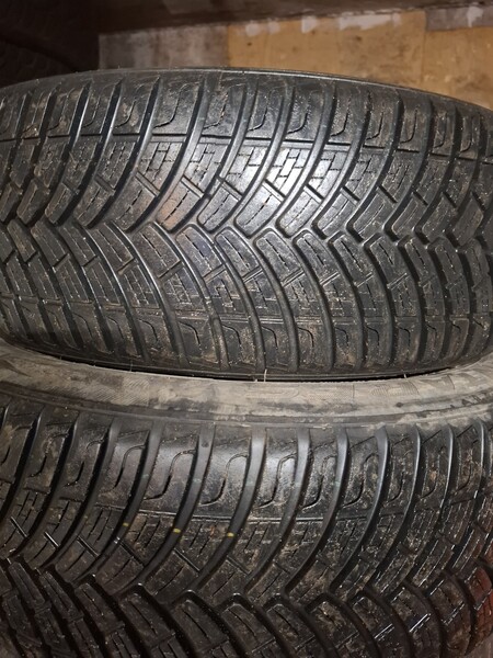 Photo 4 - Continental R15 universal tyres passanger car