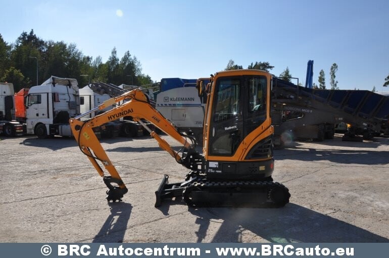 Фотография 3 - Hyundai R25Z-9AK 2019 г Мини экскаватор