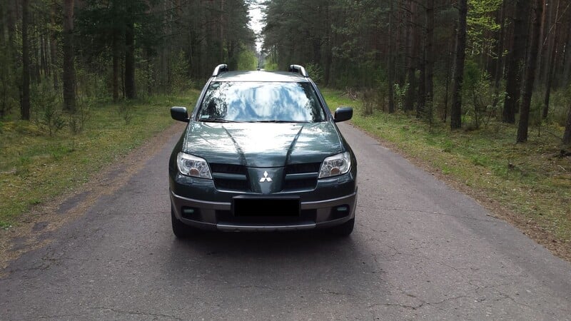 Photo 1 - Mitsubishi Outlander 2007 y Off-road / Crossover