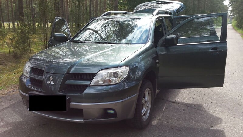 Photo 6 - Mitsubishi Outlander 2007 y Off-road / Crossover