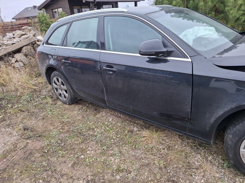 Photo 5 - Audi A4 2010 y parts