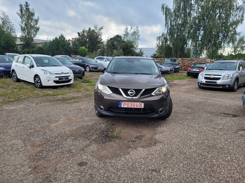 Фотография 2 - Nissan Qashqai 2017 г Внедорожник / Кроссовер