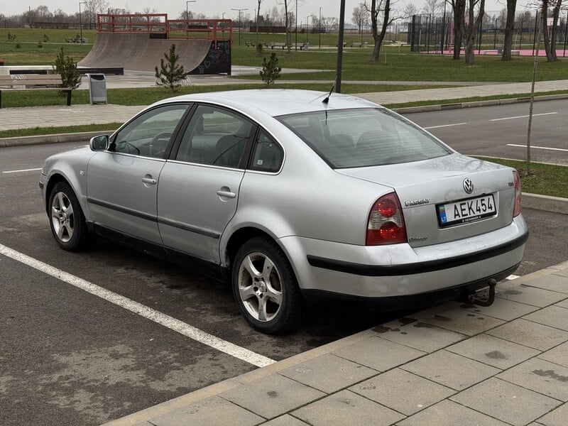 Фотография 6 - Volkswagen Passat 2002 г Седан