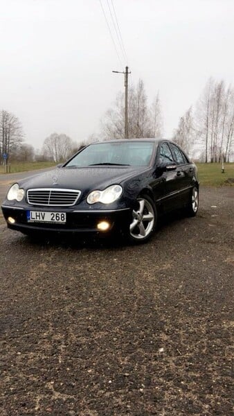 Nuotrauka 2 - Mercedes-Benz C 220 2003 m Sedanas