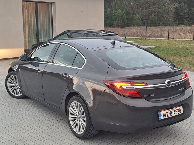 Photo 2 - Opel Insignia 2015 y Hatchback