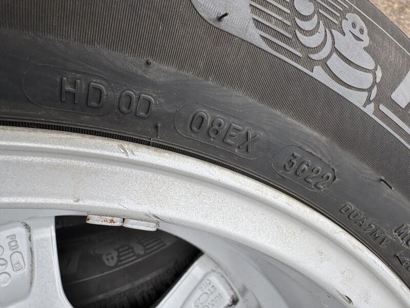 Photo 12 - Michelin Siunciam, 7-8mm 2022 R16 winter tyres passanger car