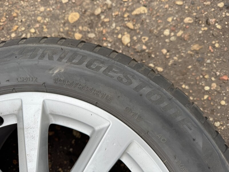 Фотография 8 - Bridgestone Siunciam, 3mm R16 зимние шины для автомобилей