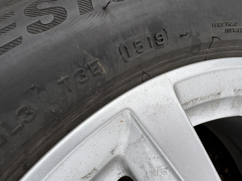 Фотография 11 - Bridgestone Siunciam, 3mm R16 зимние шины для автомобилей