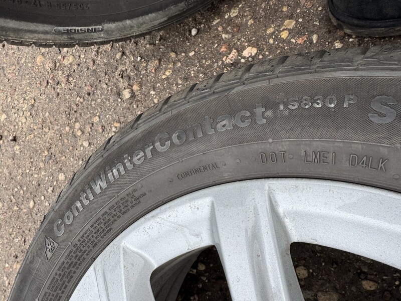 Photo 6 - Continental Siunciam, 8mm 2019m R17 winter tyres passanger car