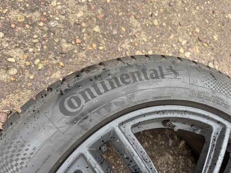 Photo 5 - Continental Siunciam, 8mm 2022m R18 winter tyres passanger car