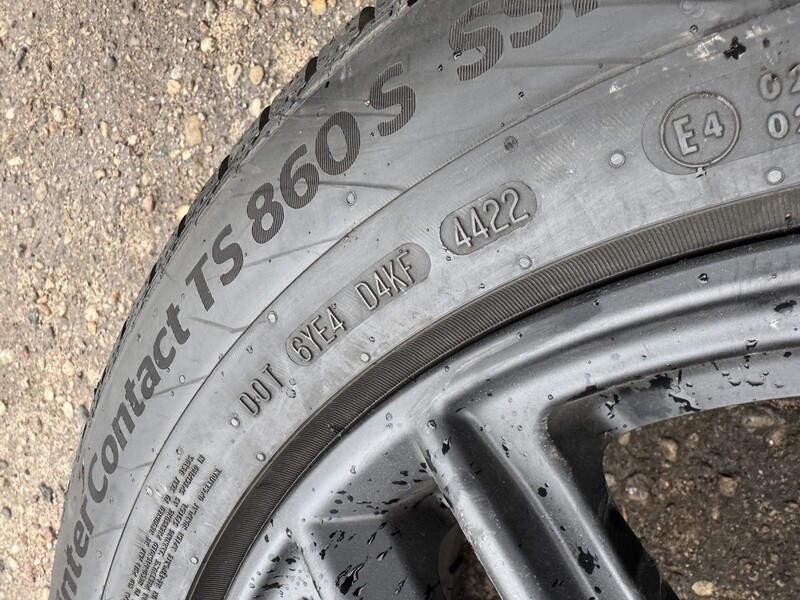 Photo 7 - Continental Siunciam, 8mm 2022m R18 winter tyres passanger car