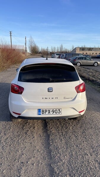 Фотография 5 - Seat Ibiza 2013 г Хэтчбек